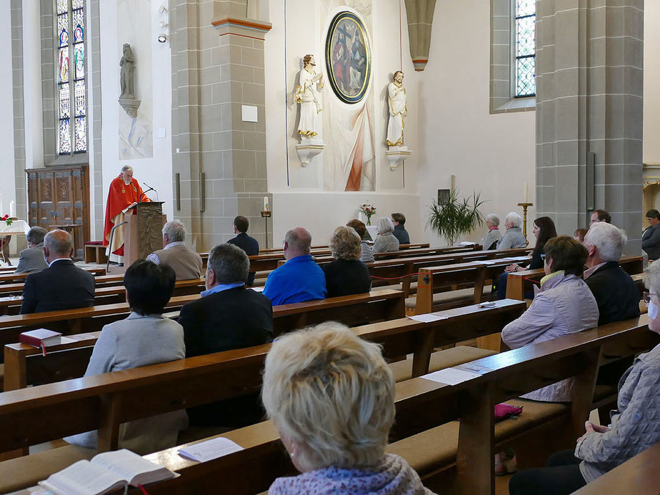 Pfingsten in der renovierten Stadtpfarrkirche St. Crescentius (Foto: Karl-Franz Thiede)